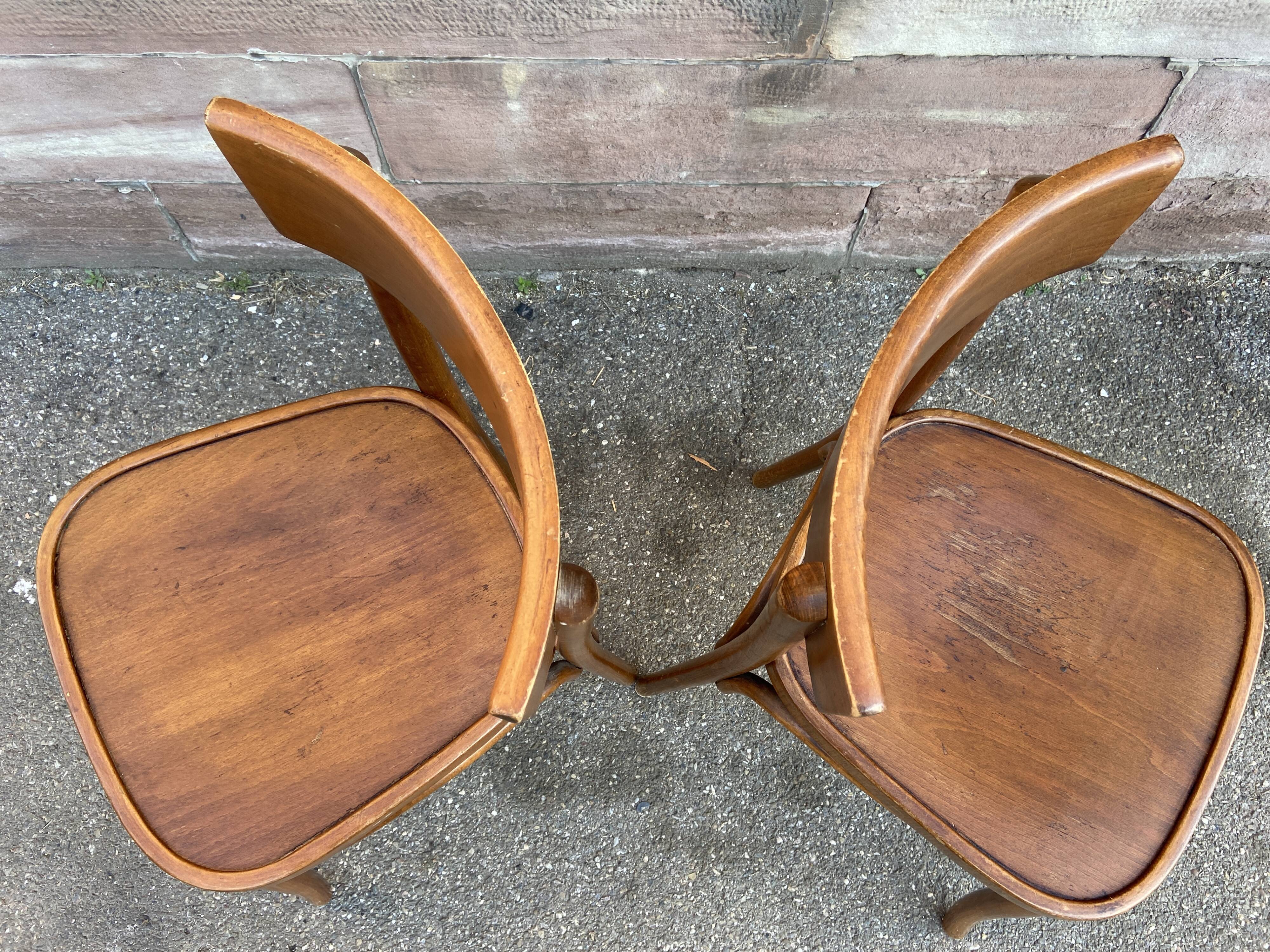 Paire de chaises bistrot bois courbé vintage