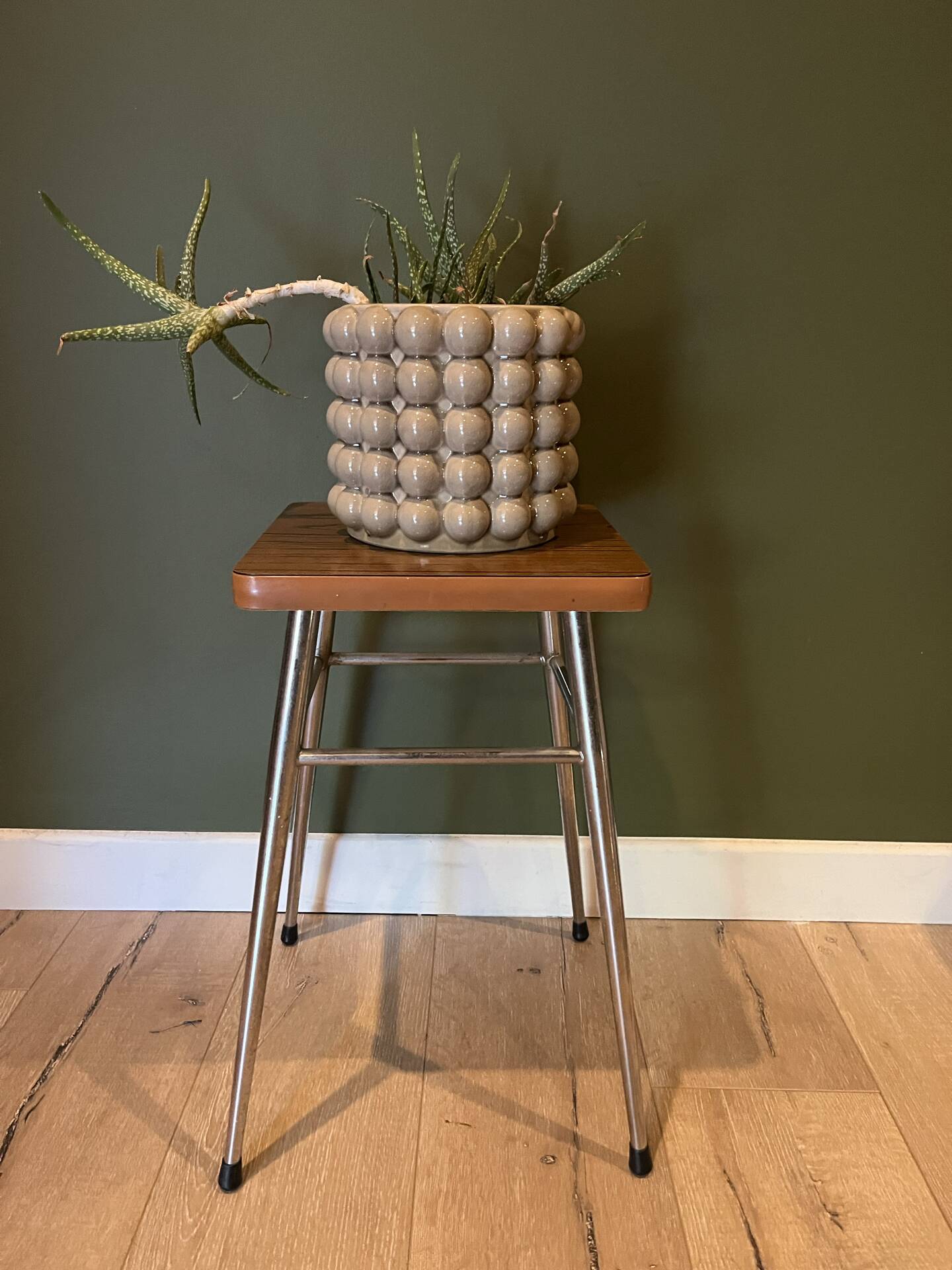 Formica beech stool