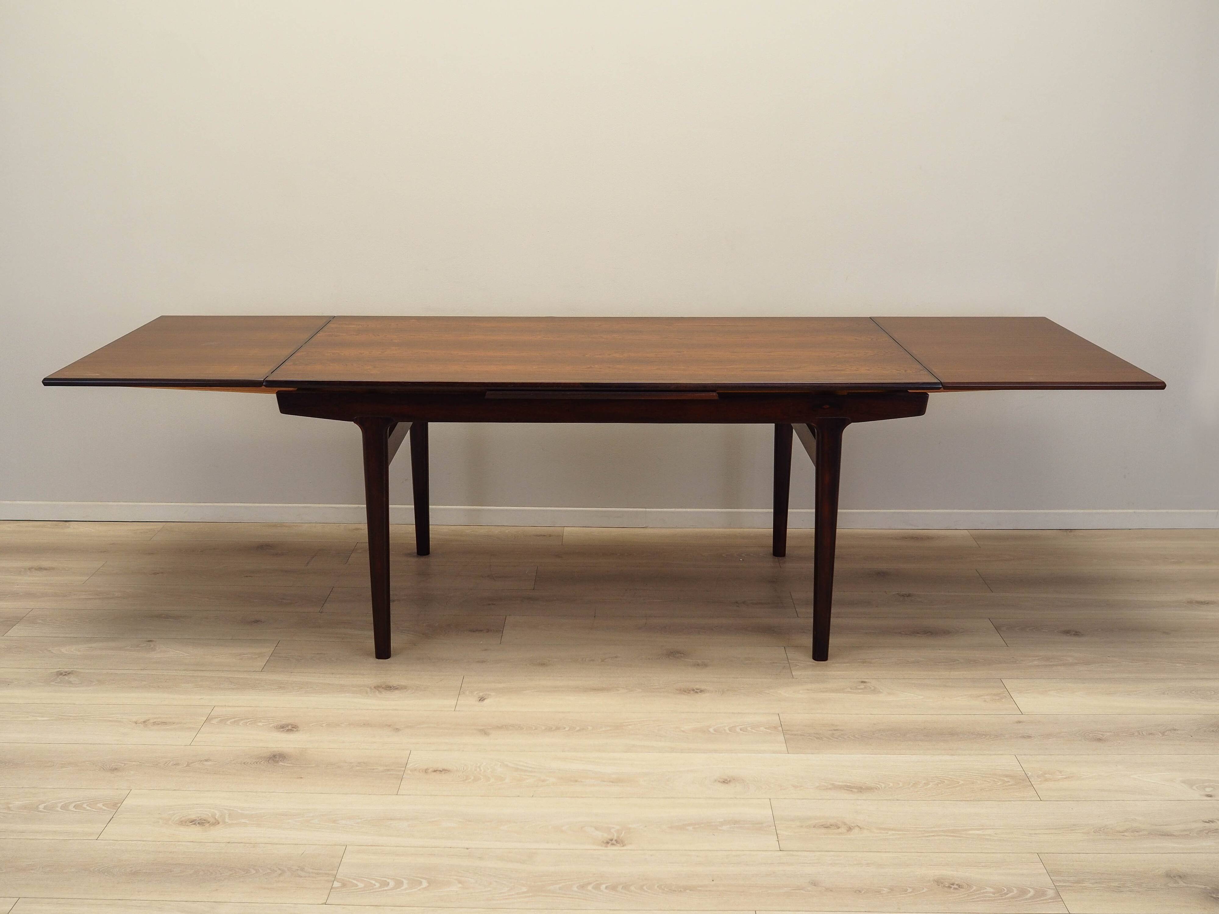 Rosewood table, Danish design, 1960s, designer: Henning Kjaernulf, manufact