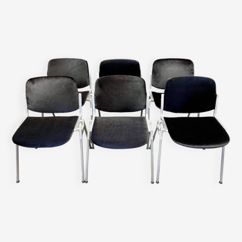 Set of 6 "giancarlopiretti" chairs.