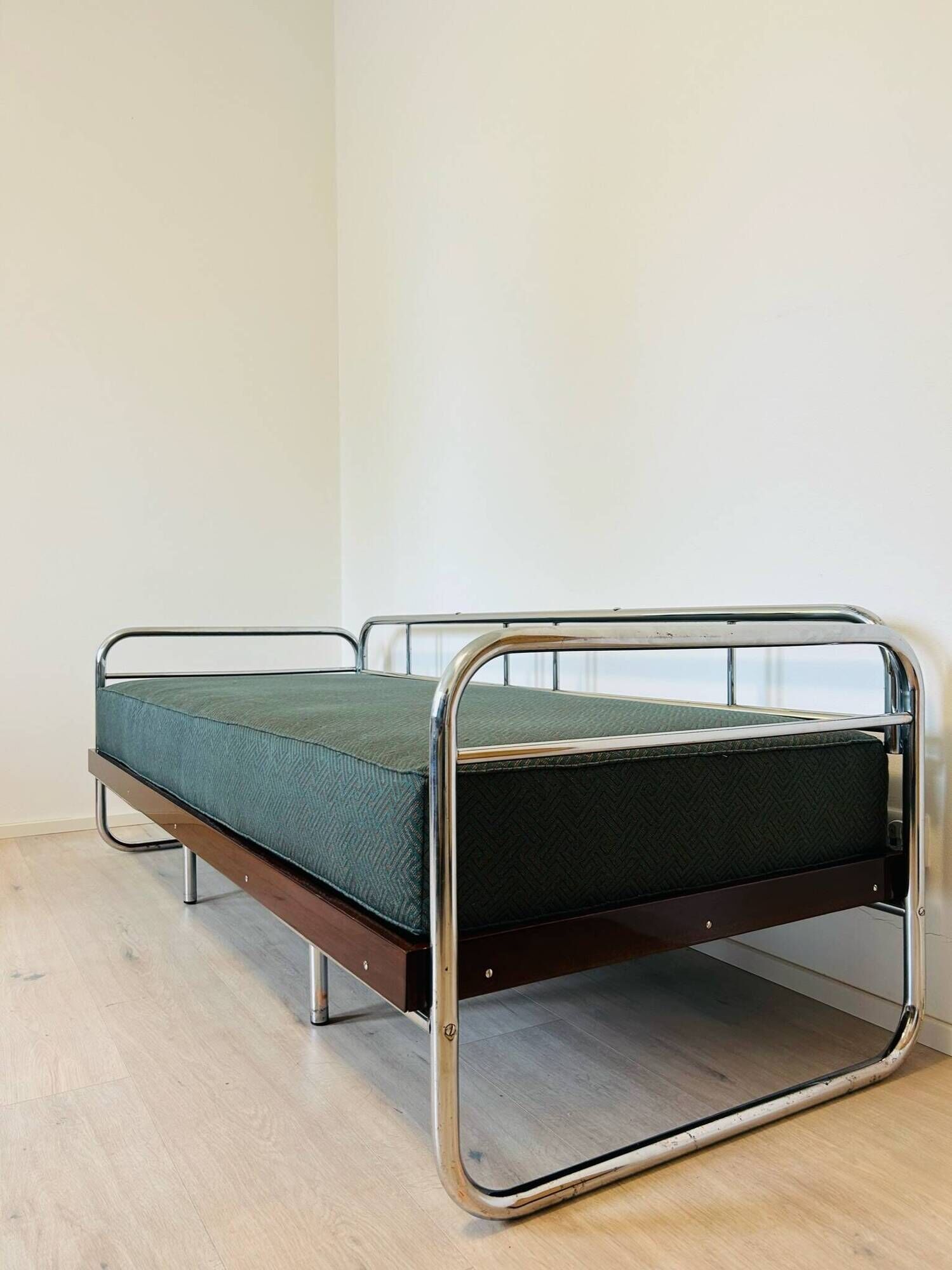 Canapé Bauhaus en Acier Tubulaire de Robert Slezak, 1930s