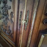 Armoire 2 corps style Henry 2 en noyer