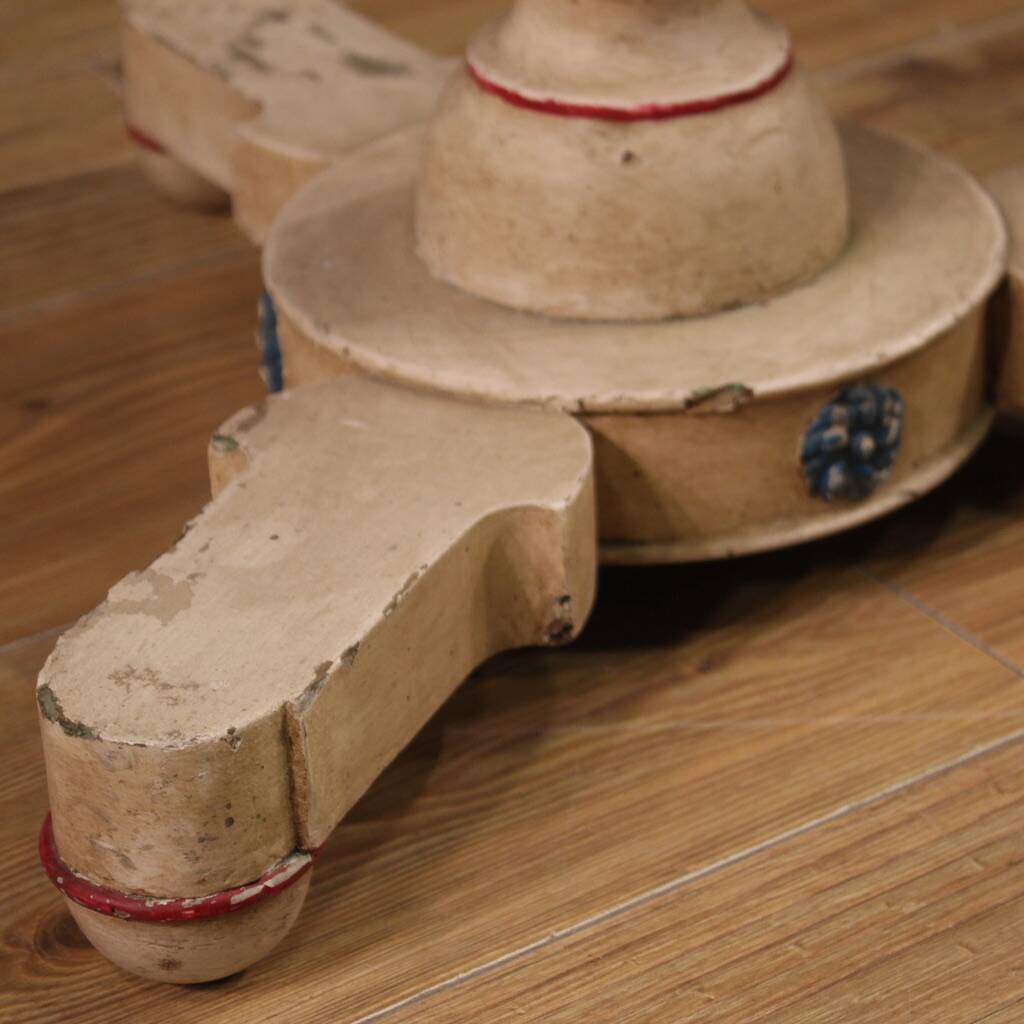 Lacquered wood Italian etagere from the first half of the 20th century