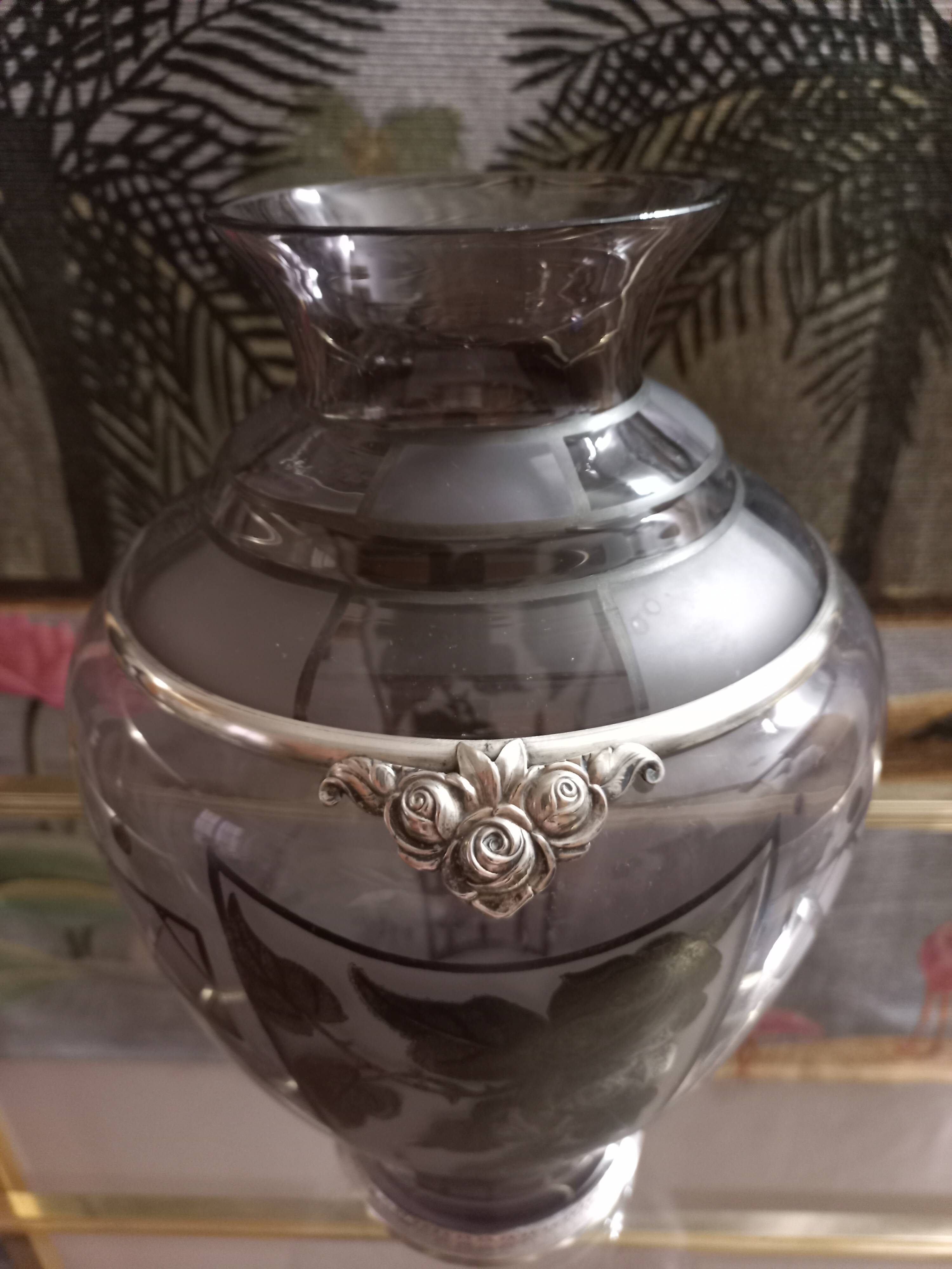 Art Deco vase in glass and silver metal