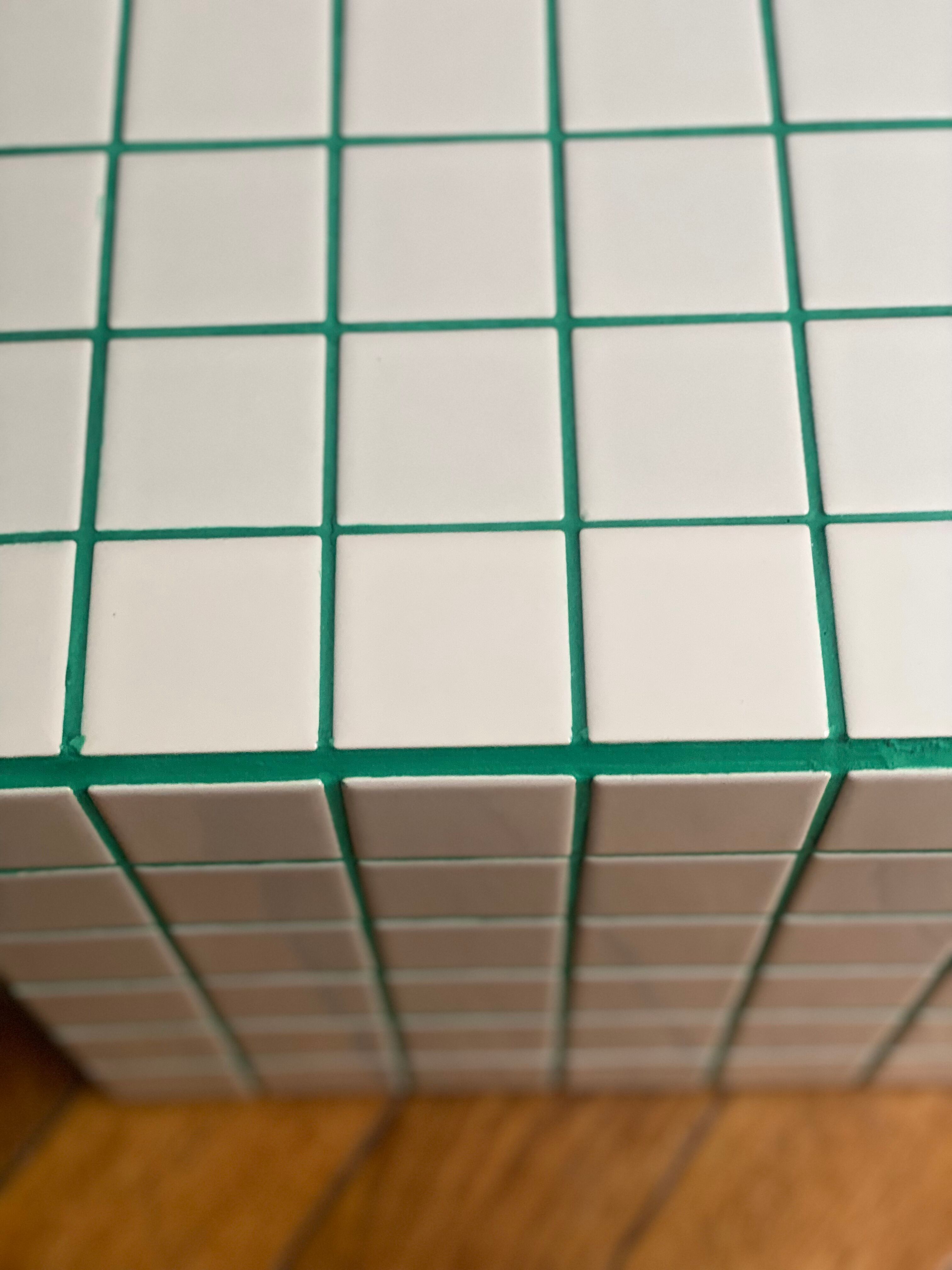 Side table cube sofa tip tile mosaic white green joint