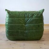 Fauteuil lounge Togo en cuir vert Dubaï par Michel Ducaroy pour Ligne Roset