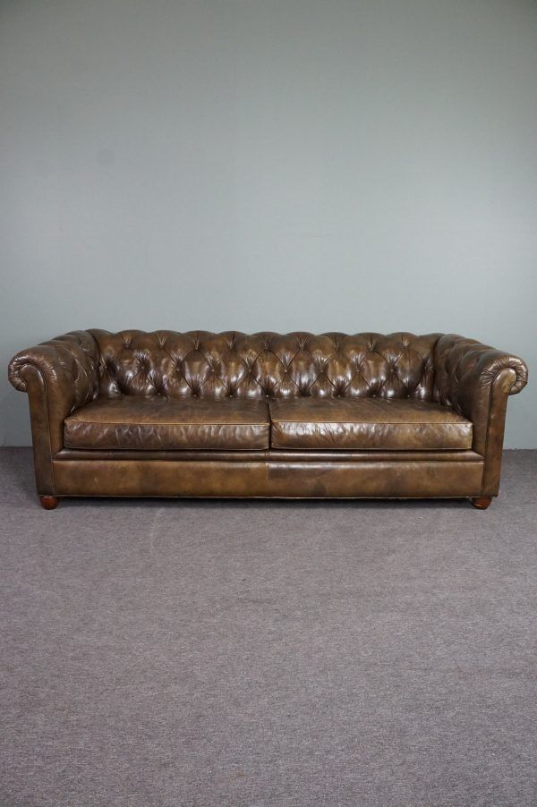 Chesterfield sofa in cowhide leather 3.5 seats