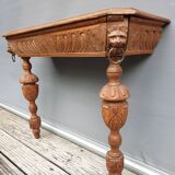 Neo-Gothic lion-headed applique console