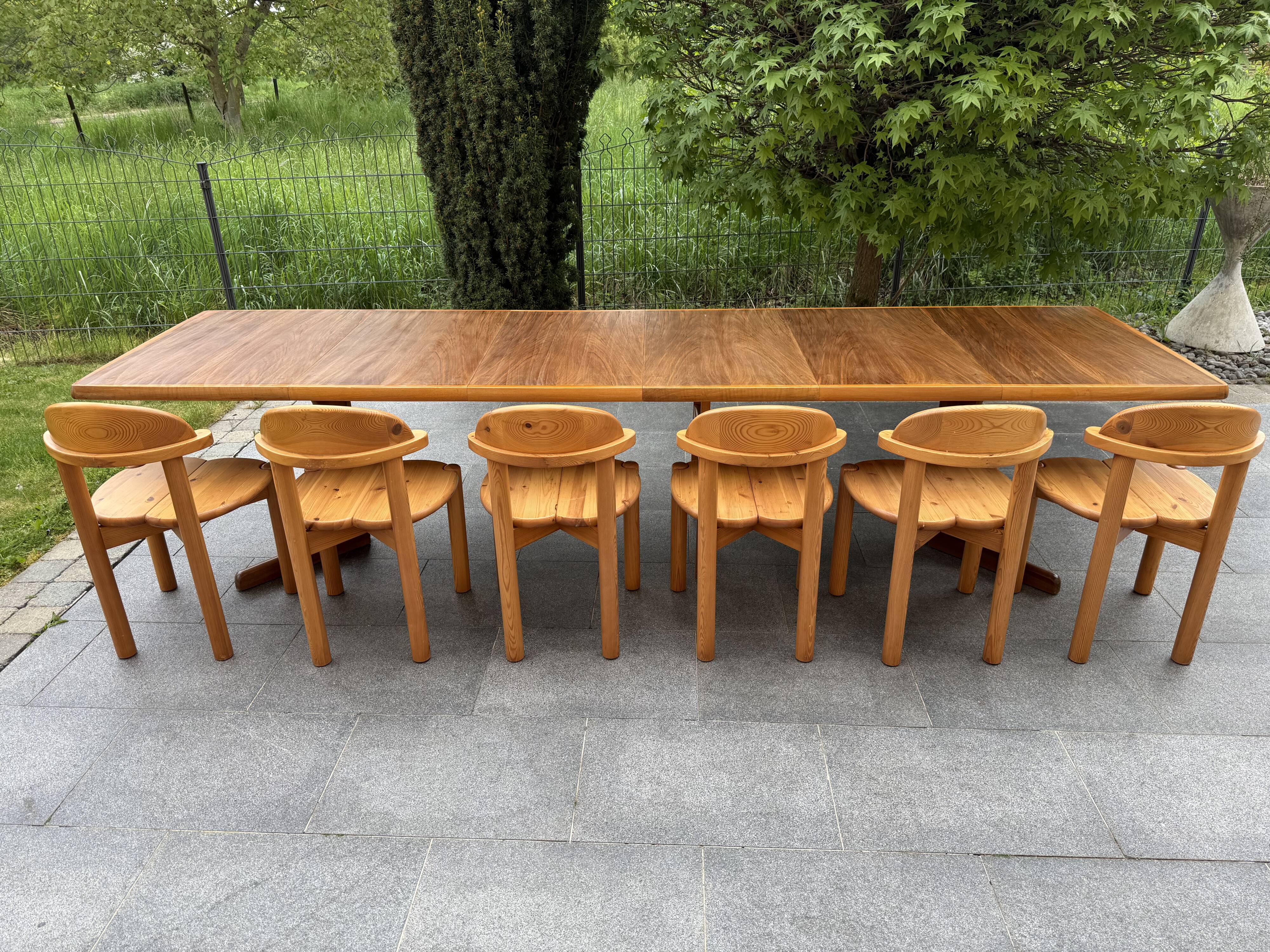 Scandinavian extendable dining table from the 1960s.
