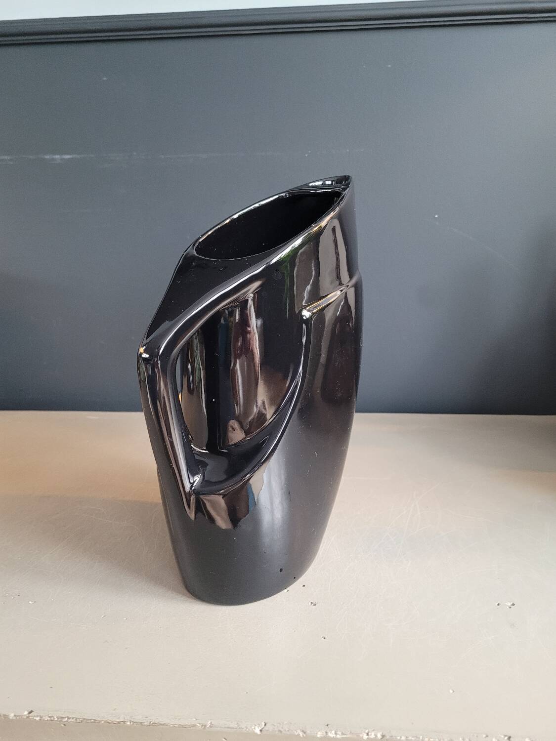 Vintage art-deco line pitcher