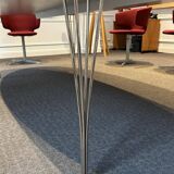 Table Superellipse Fritz Hansen numérotée 3m/1,30 m,  gris, pieds chromés