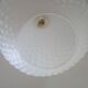Suspension « boule » vintage en opaline