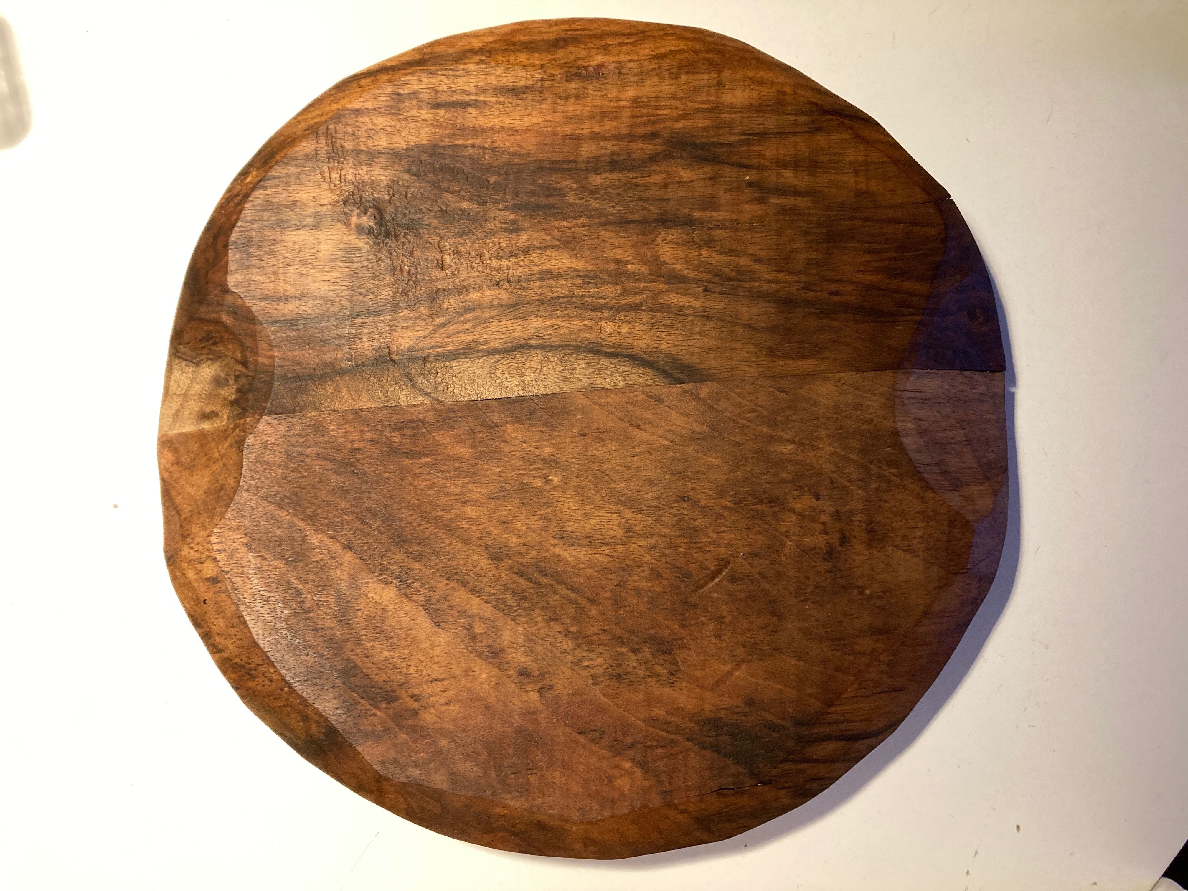 Produit BHV Plateau de bois brut taillé à la gouge 1970