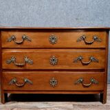Commode cintrée époque Louis XIV en noyer circa 1720