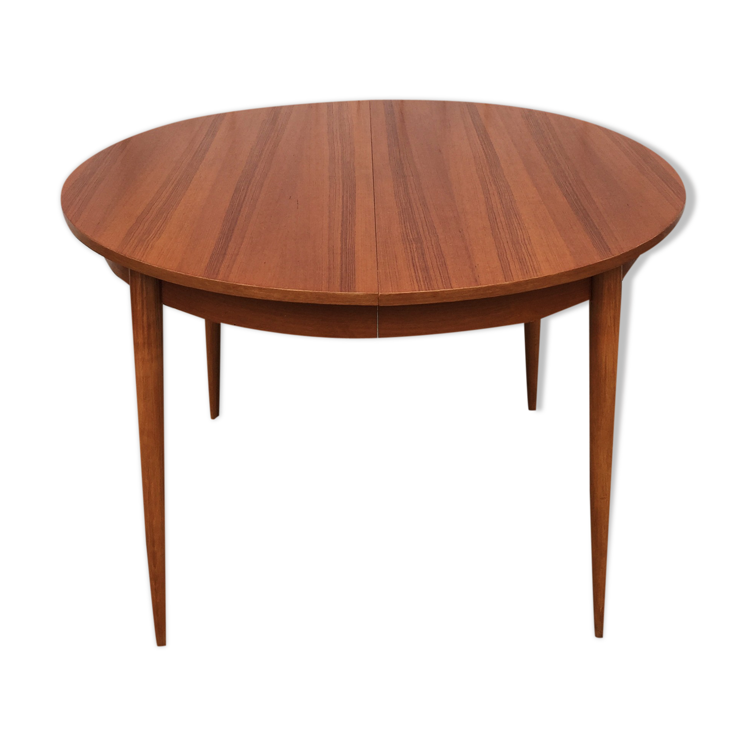 Expandable Scandinavian Roundtable