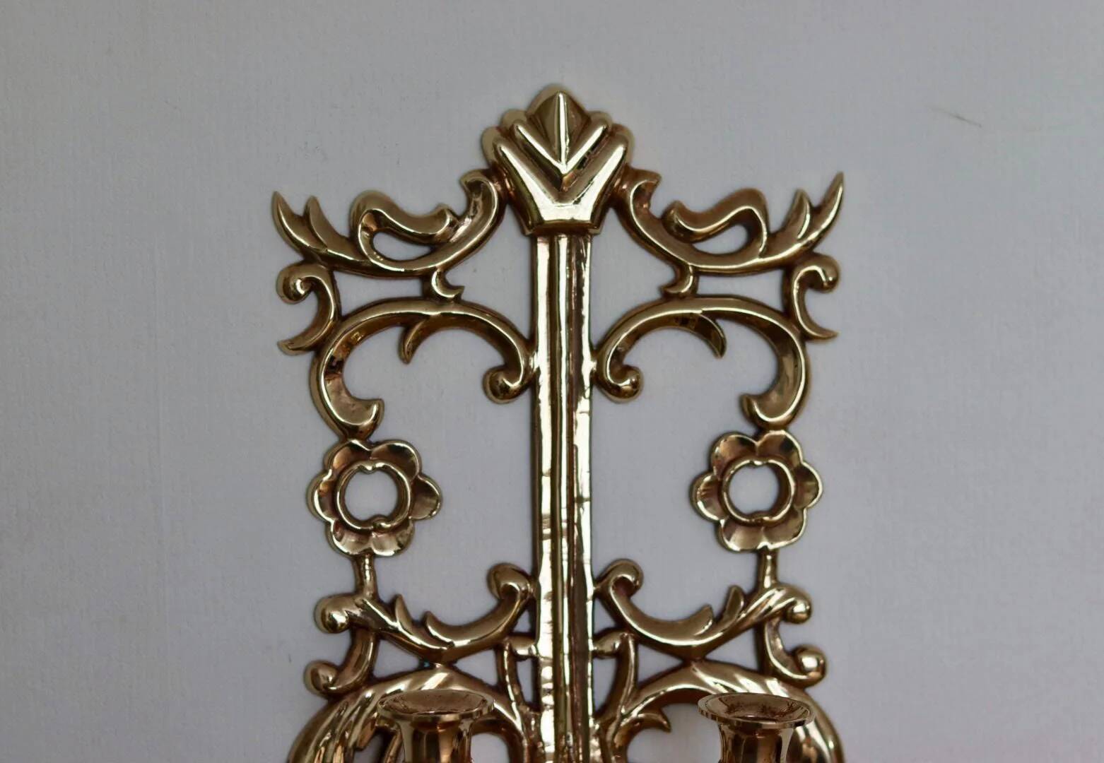 Swedish wall sconce in brass, mid-20th century.