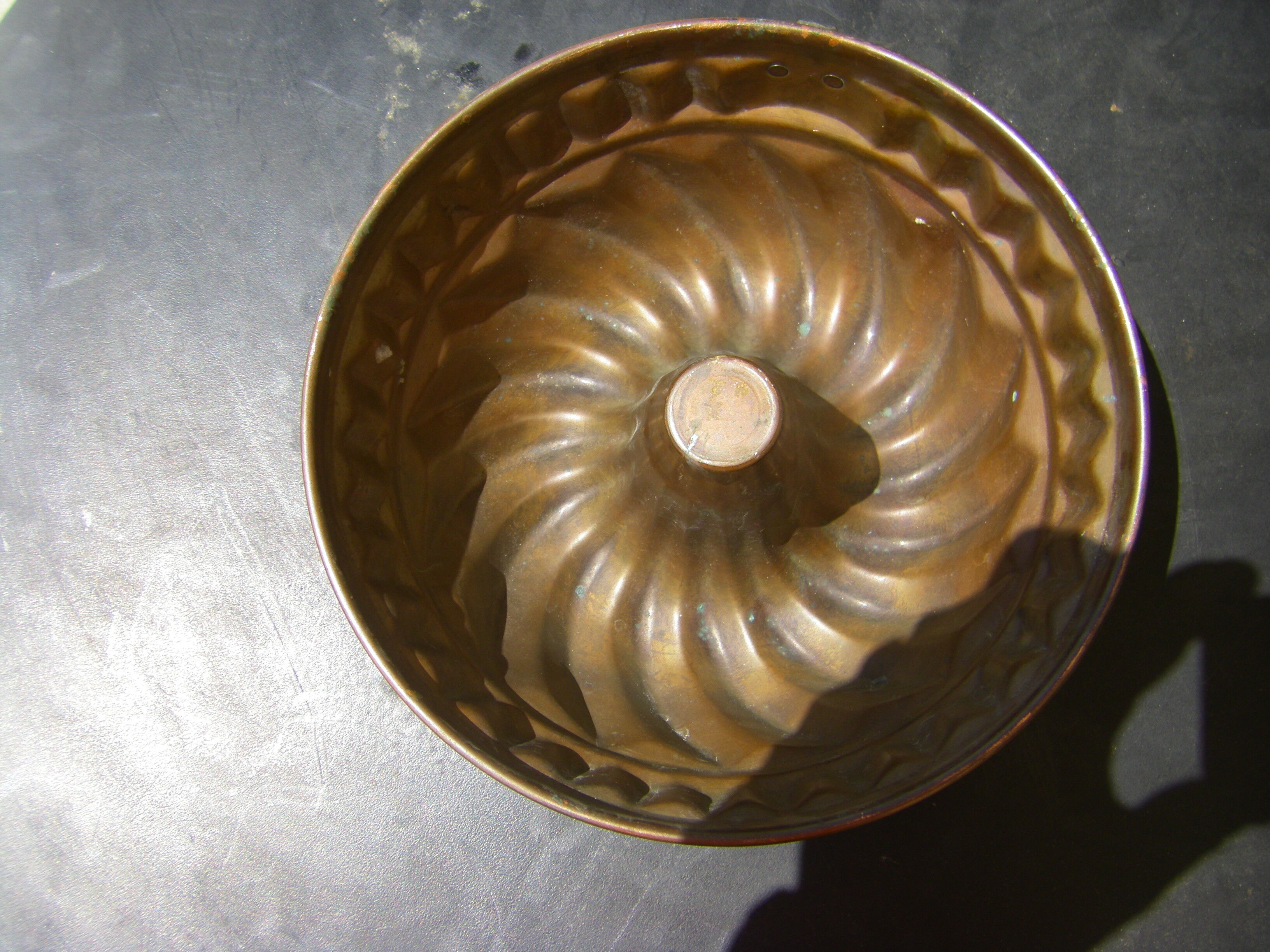 Copper cake mold