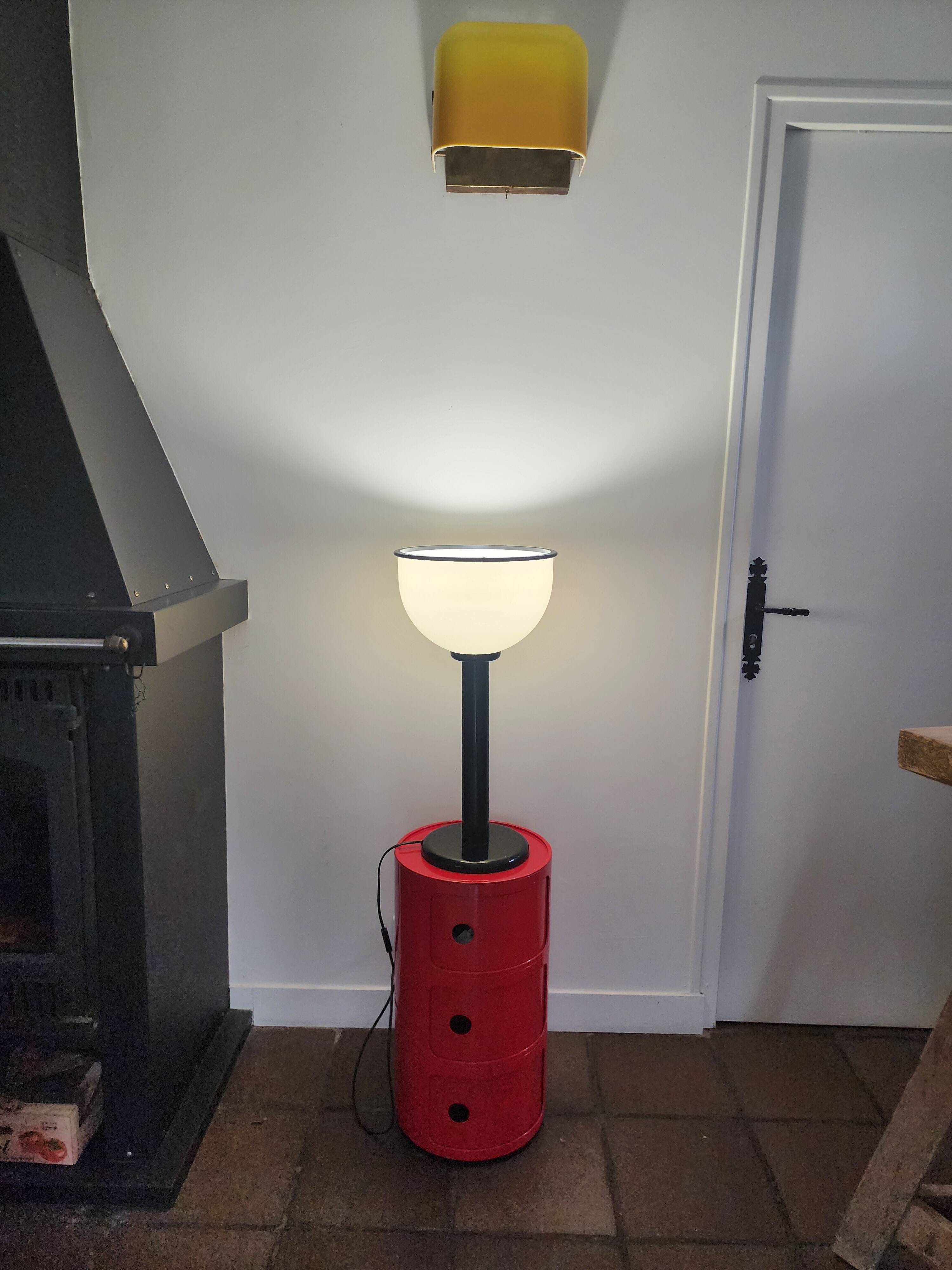Lita table lamp