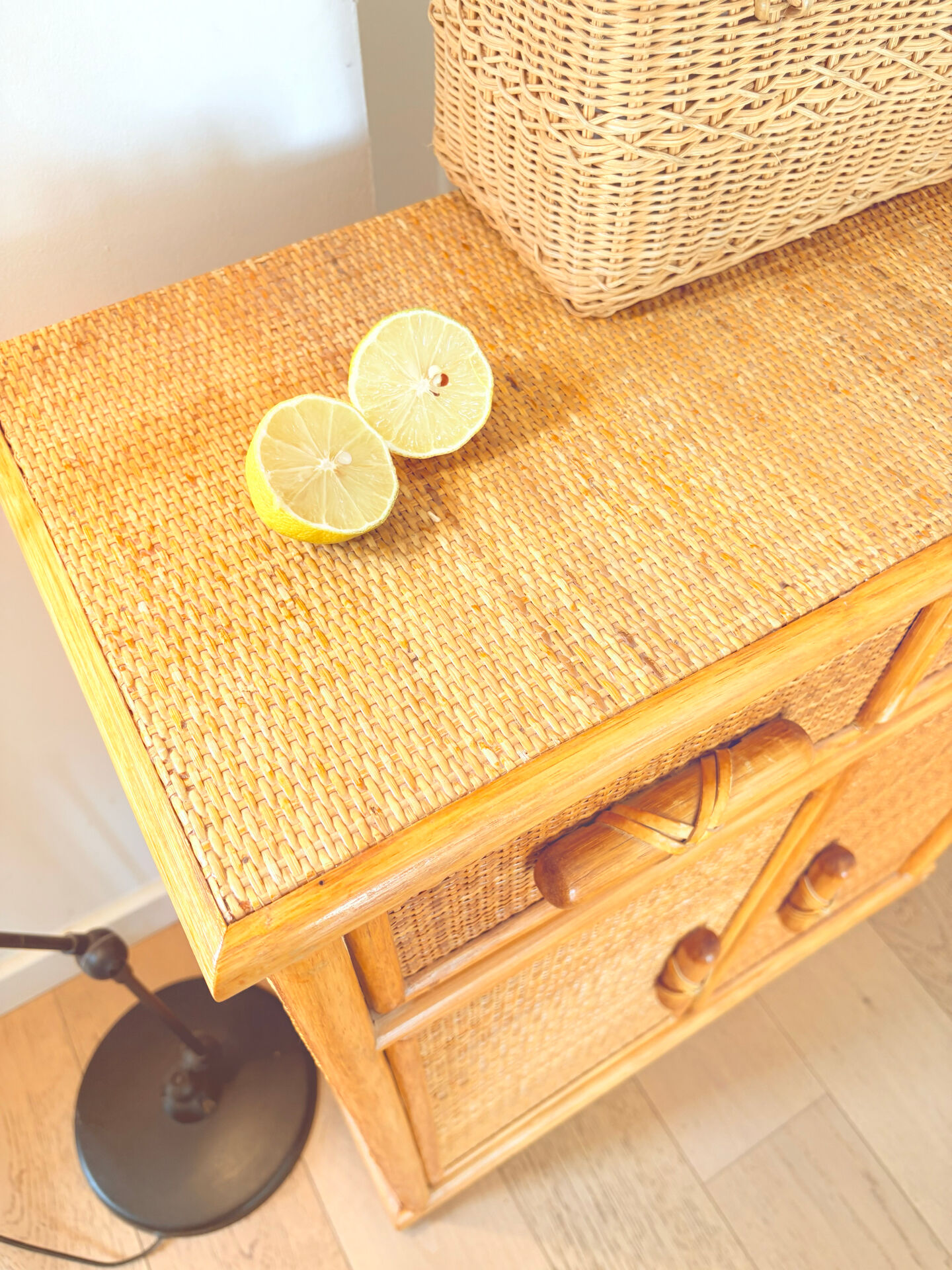 Buffet rotin vintage 