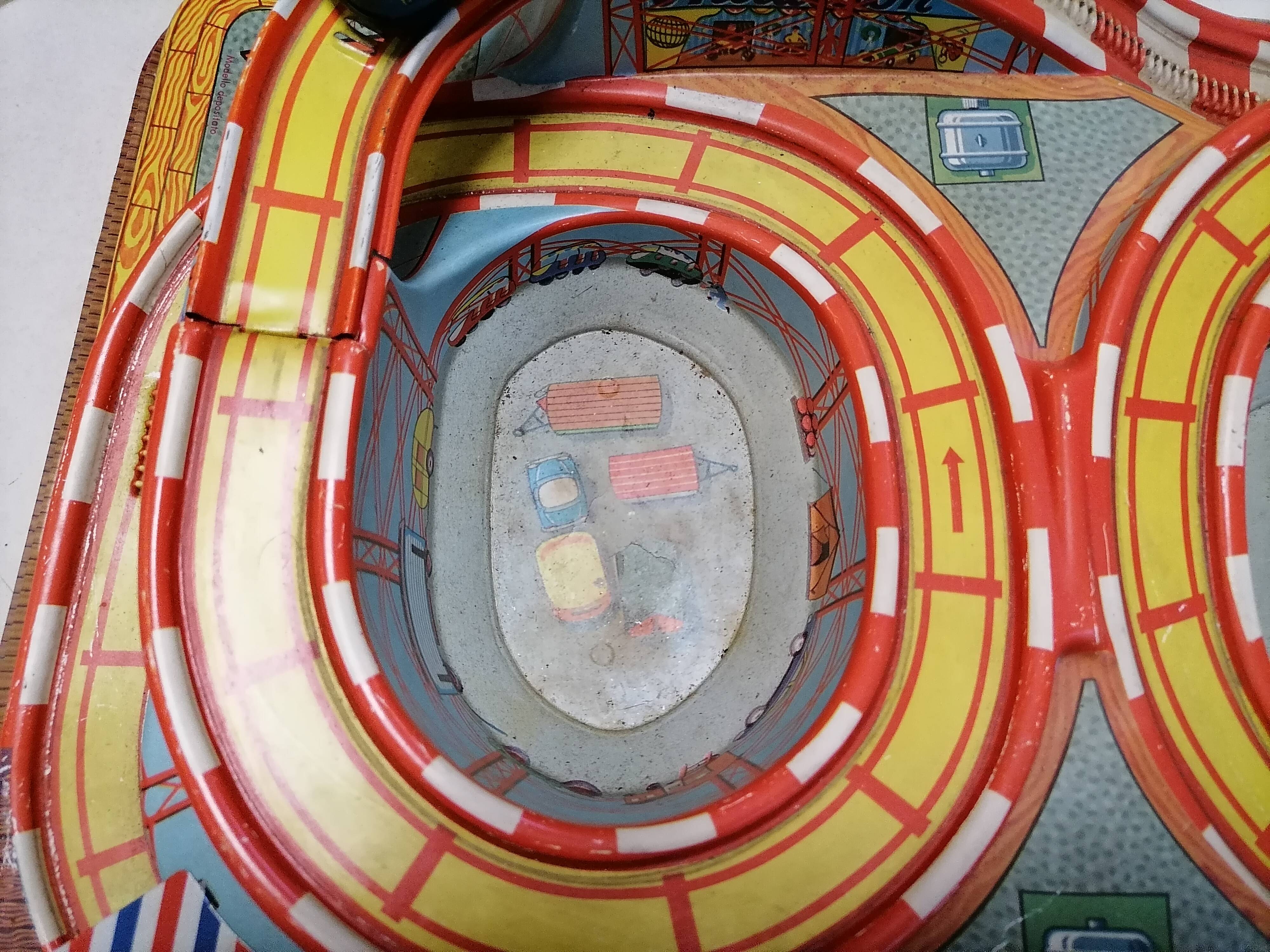 Vintage toy circuit
