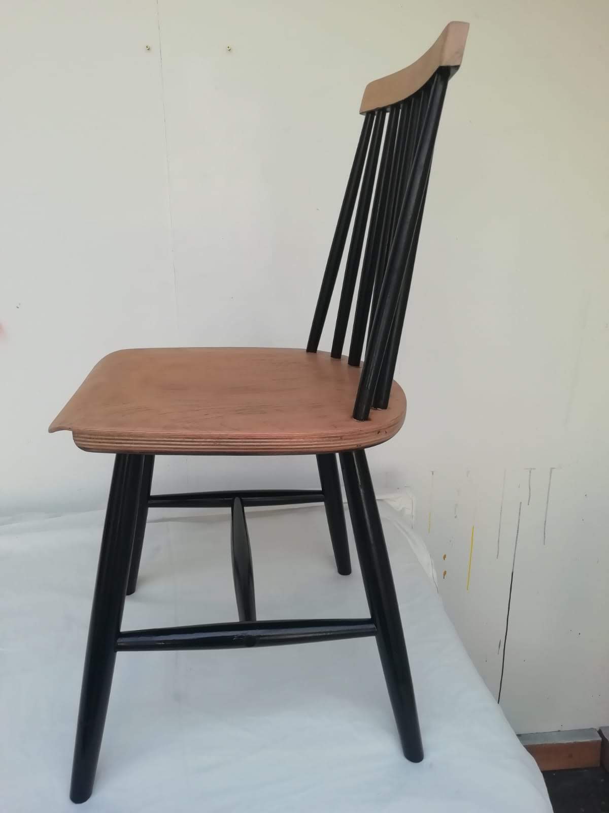 Scandinavian wood and black chair