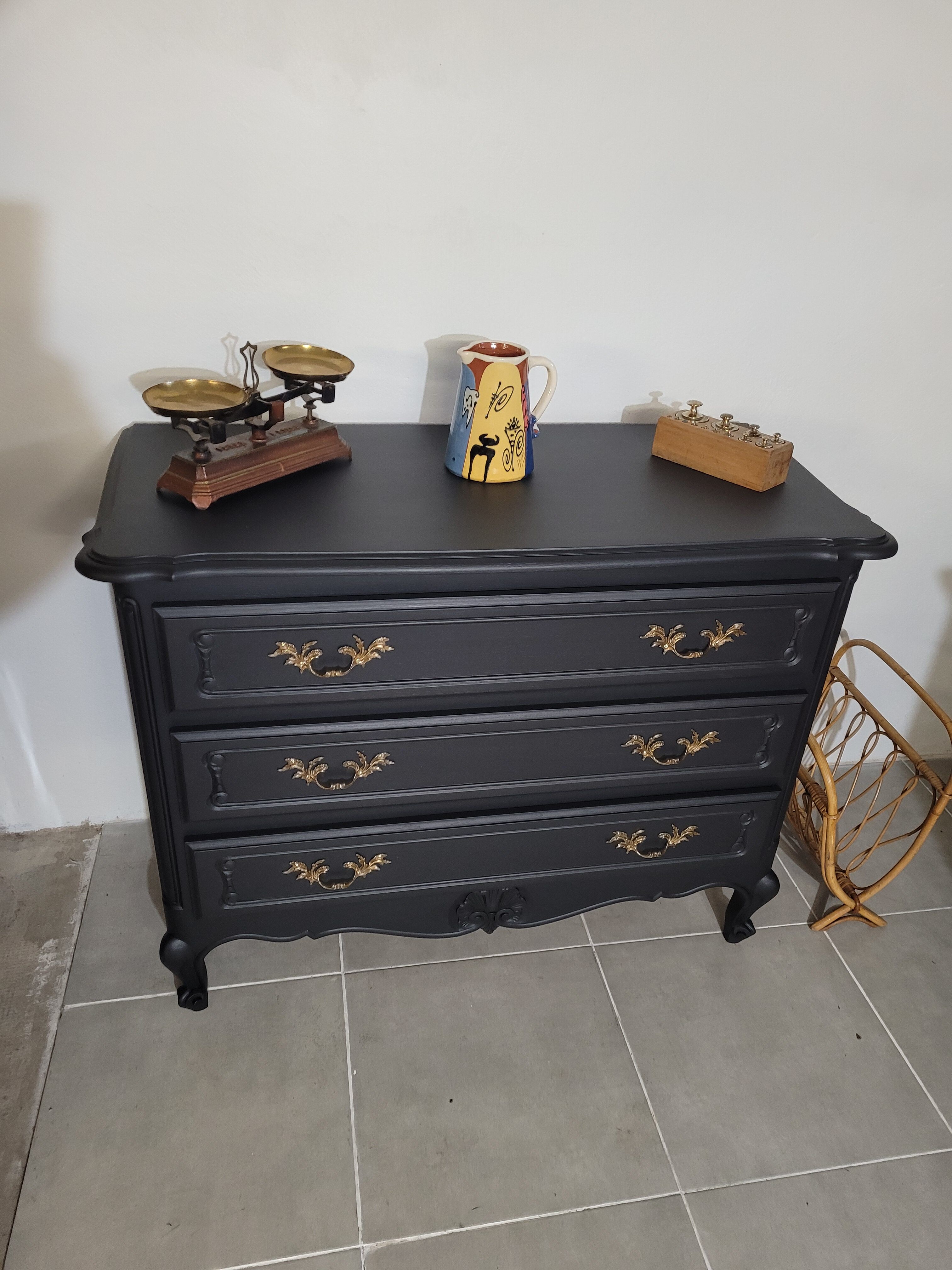 Solid wood chest of drawers 3 drawers
