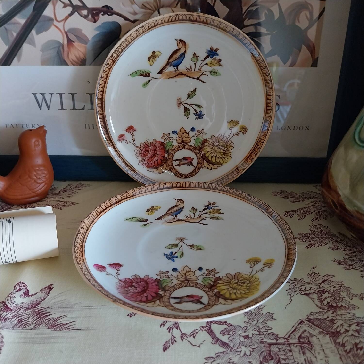 Soucoupe décor polychrome art nouveau