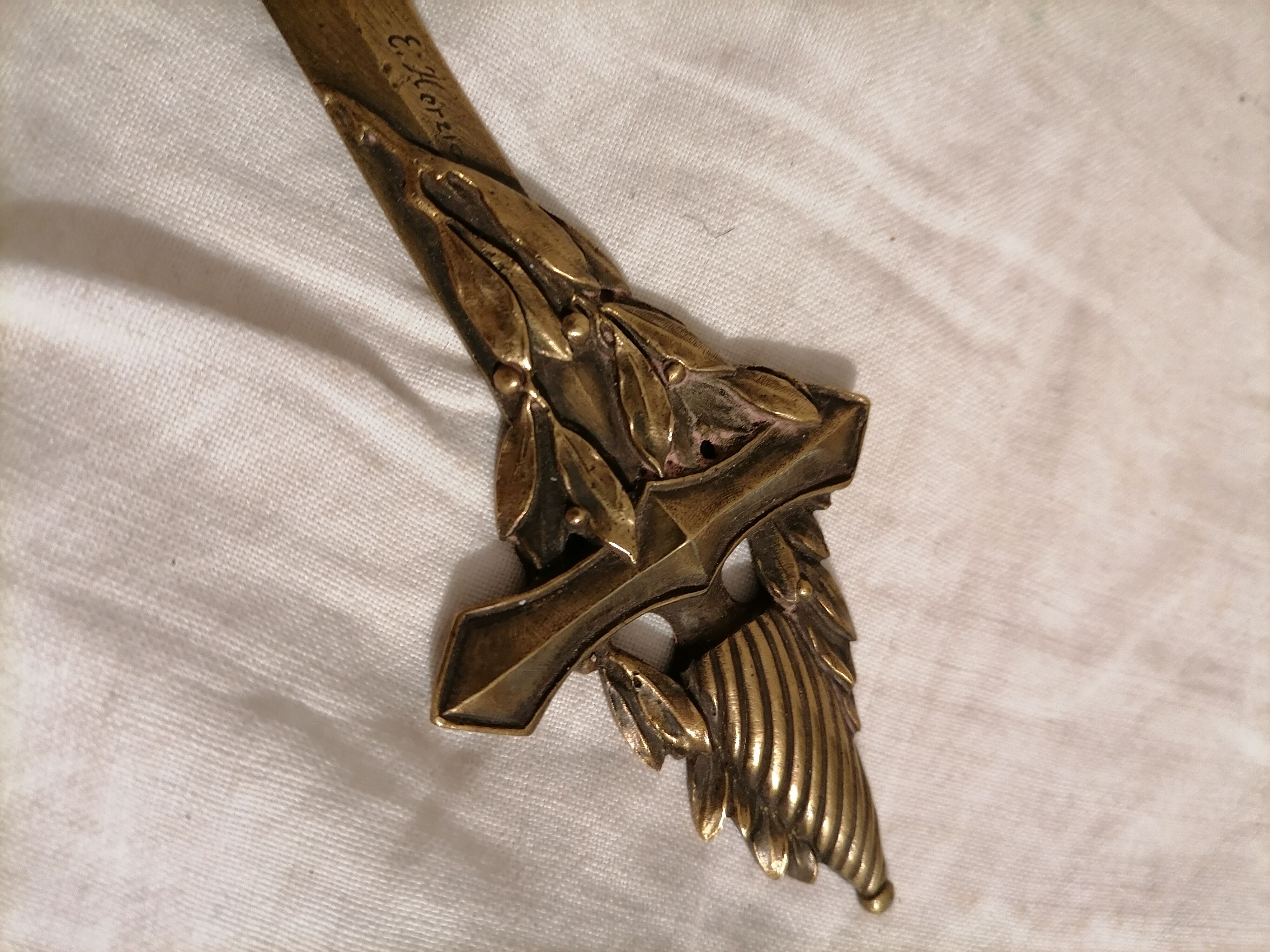 Former early XXeme bronze paper cut by E. Herzig