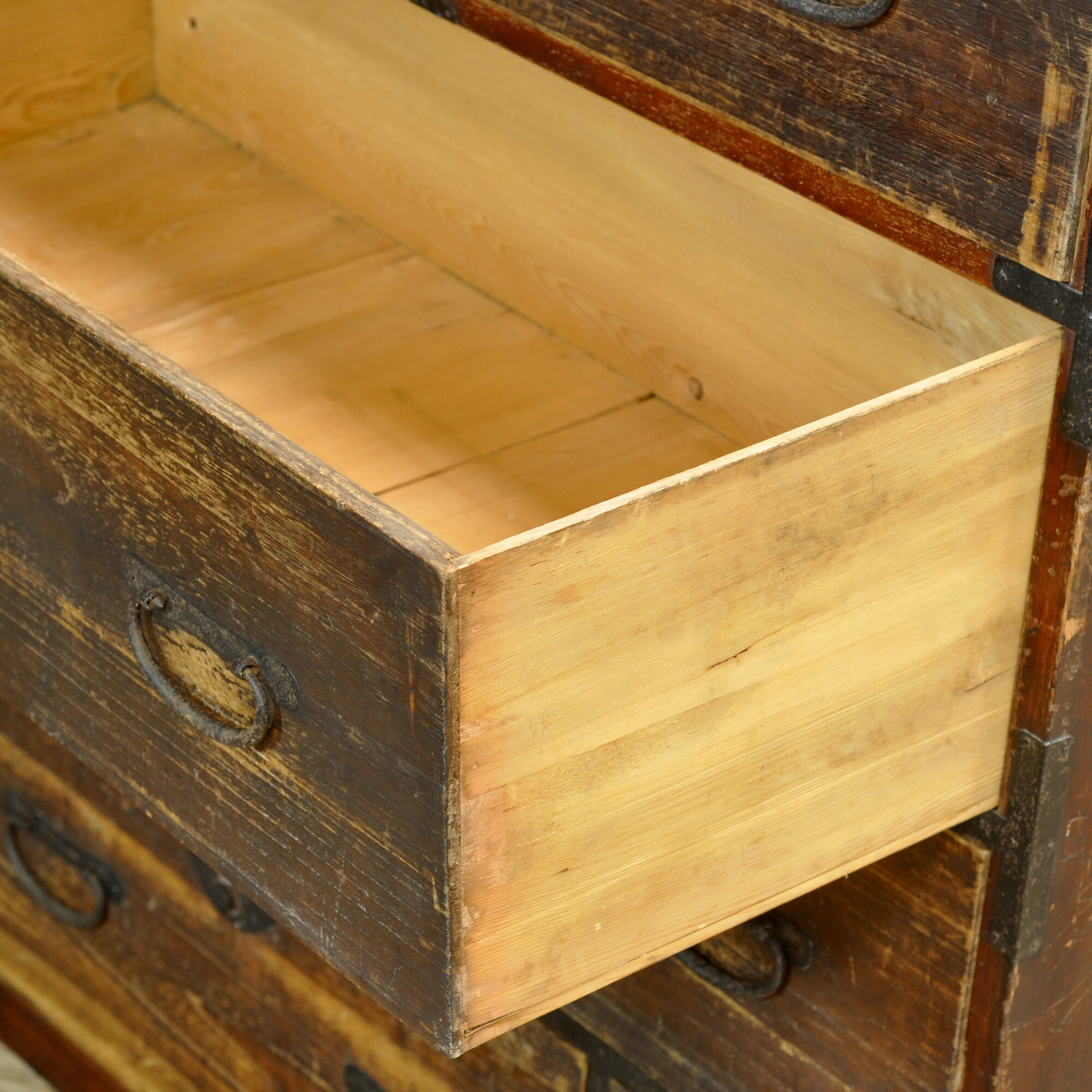 Commode Tansu japonaise, vers 1870