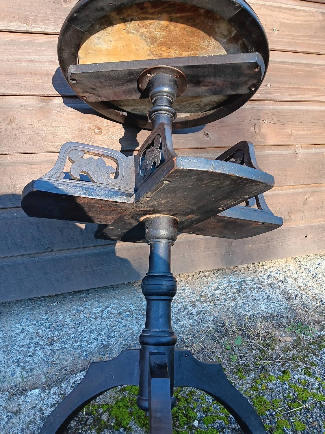 Napoleon III pedestal table