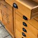 Trio vintage d’armoires en bois de pin allemand