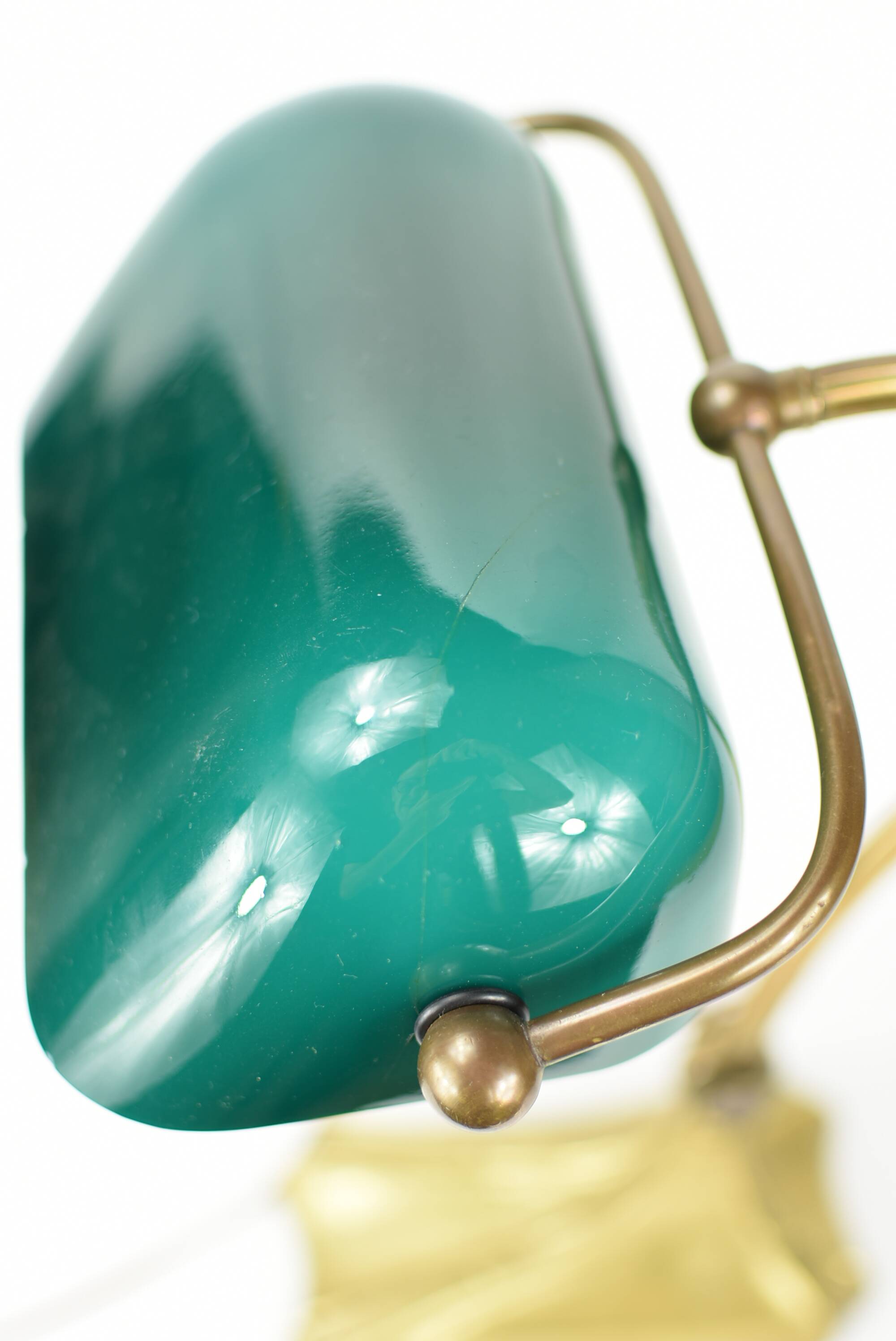 Notary type lamp.