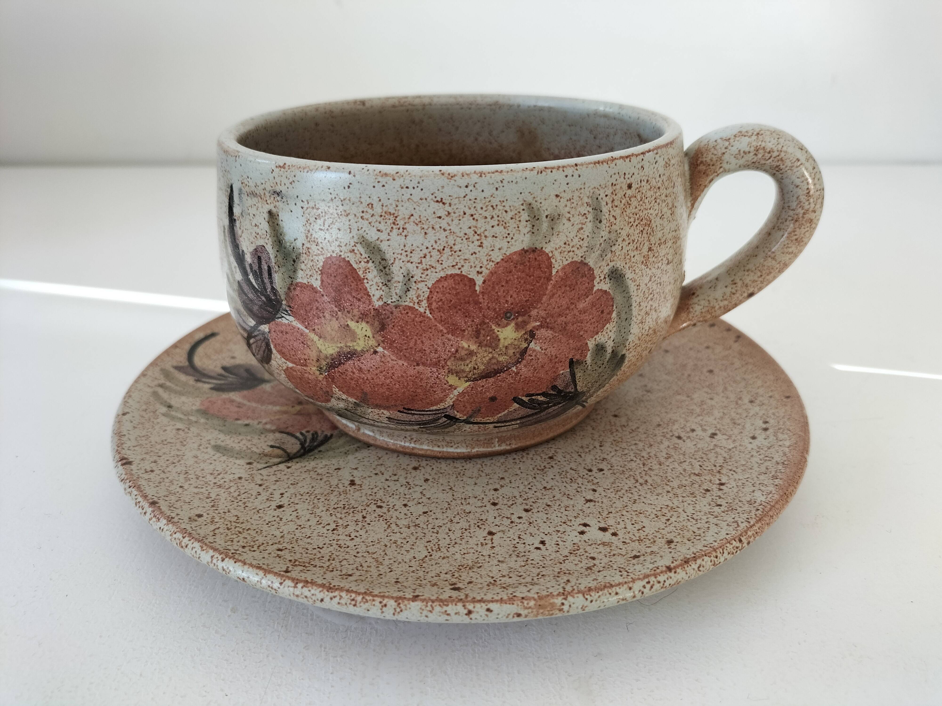 Large stoneware cup and saucer with floral decoration – 1970s