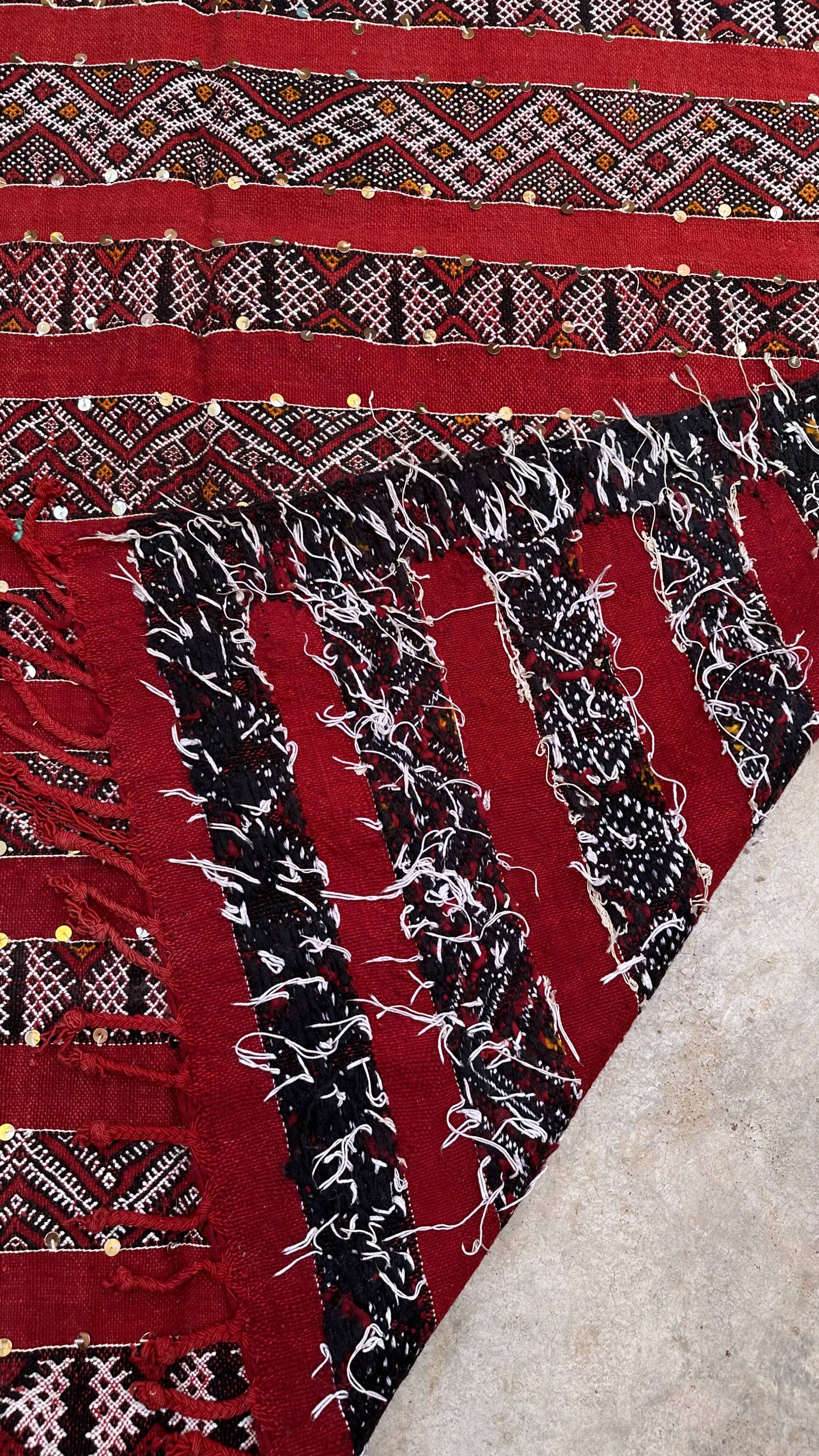 Moroccan Kilim Zemmour Rug - 302 x 173 cm