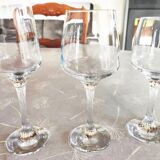 Old Service of 18 Transparent Design Stemmed Glasses