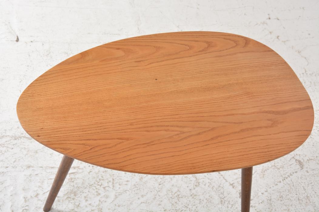 Tripod coffee table dating from the 60s