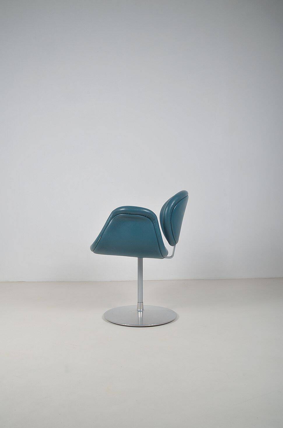 Vintage Tulip chair designed by Pierre Paulin for Artifort