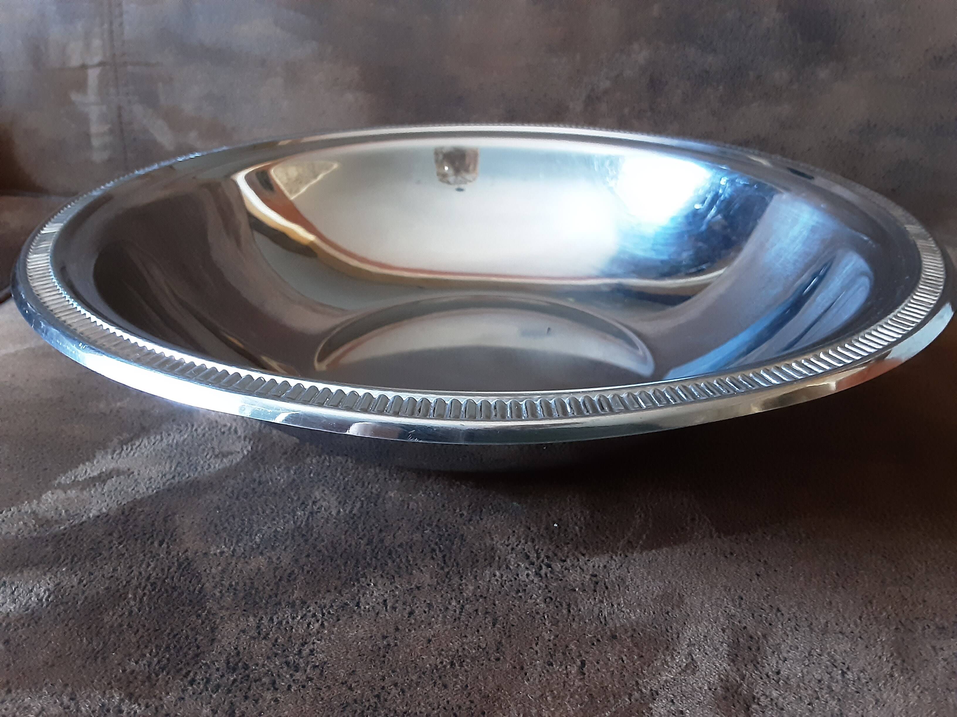 Metal salad bowl