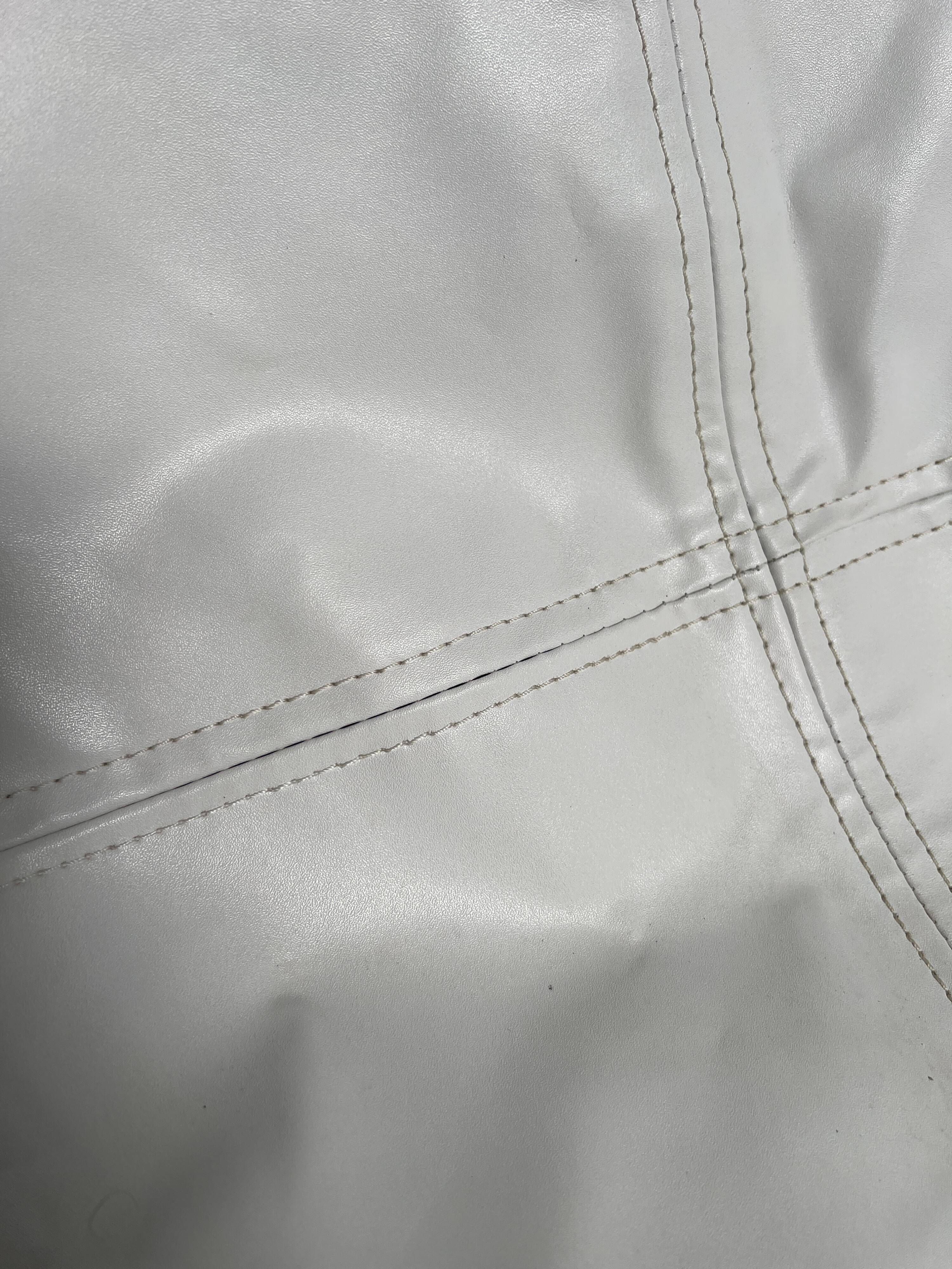 Pair of white leatherette butterfly chairs