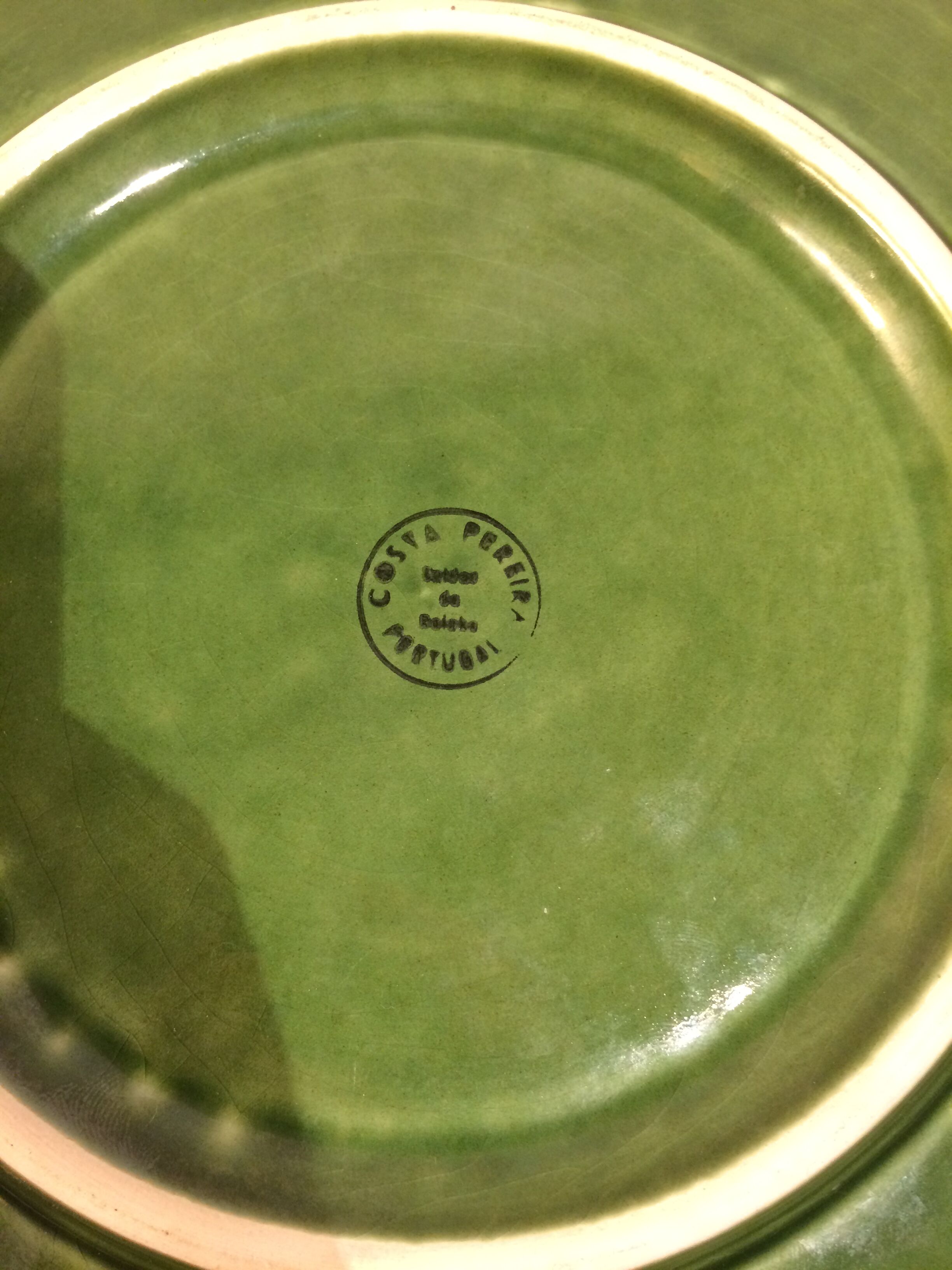 Ceramic cabbage service: salad bowl and tureen