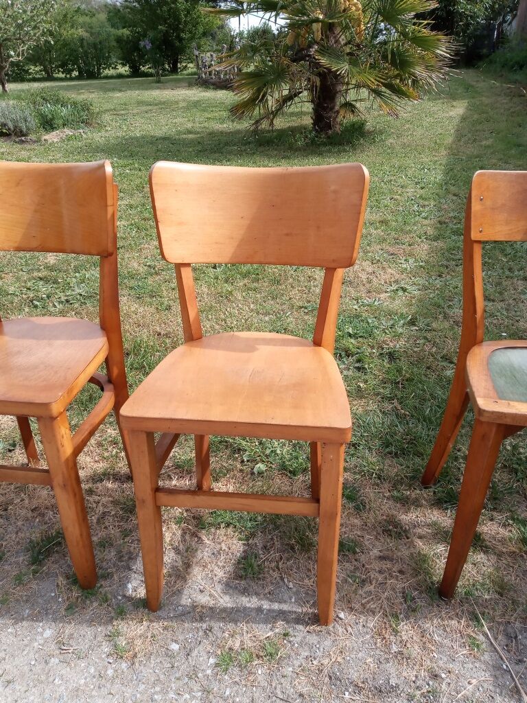 Lot of 4 bistro chairs
