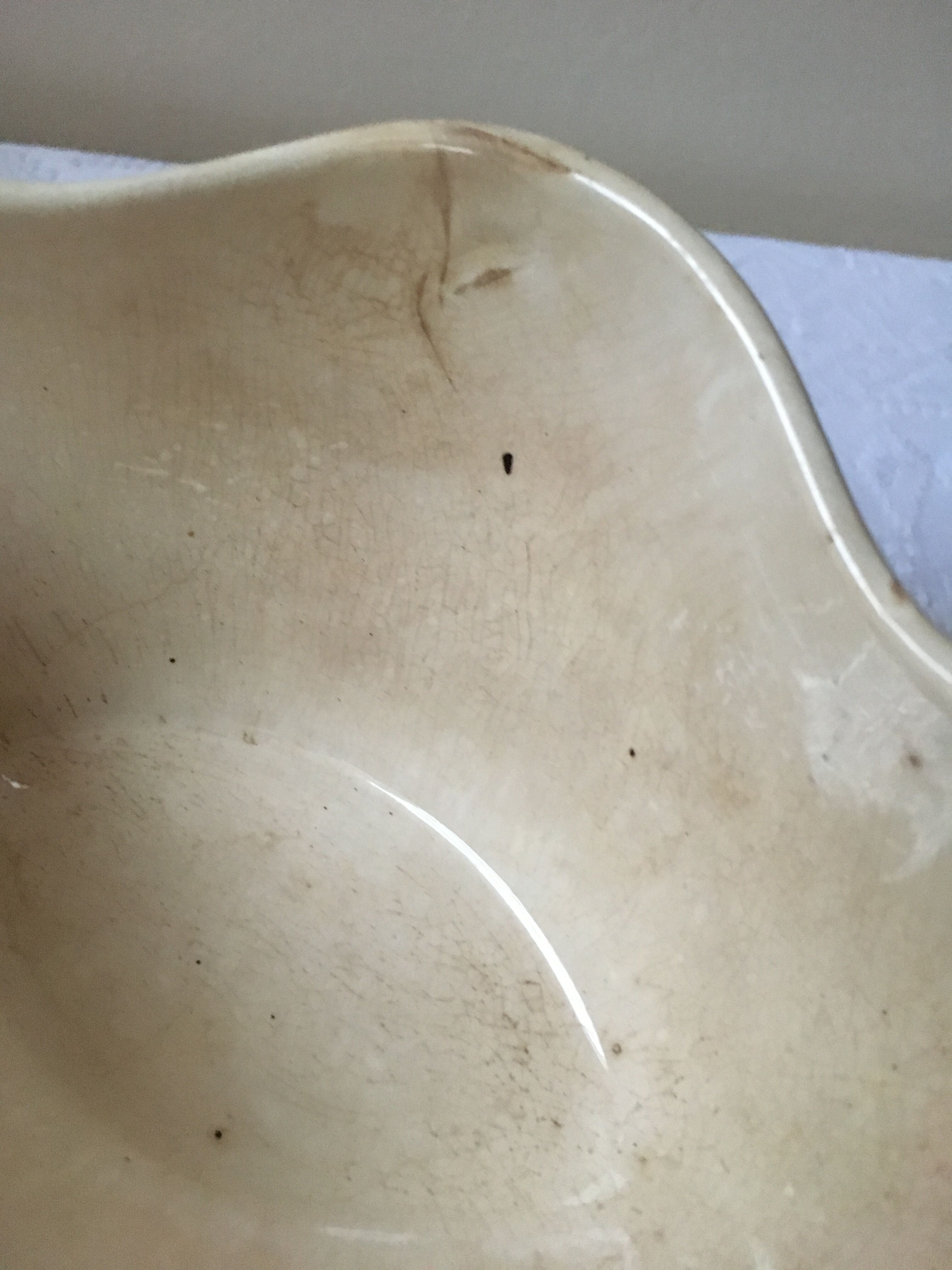 Opaque porcelain saucière Terre de fer de Longwy mignon collection