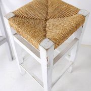 Ensemble de 3 tabourets de bar en jonc avec cadre en bois