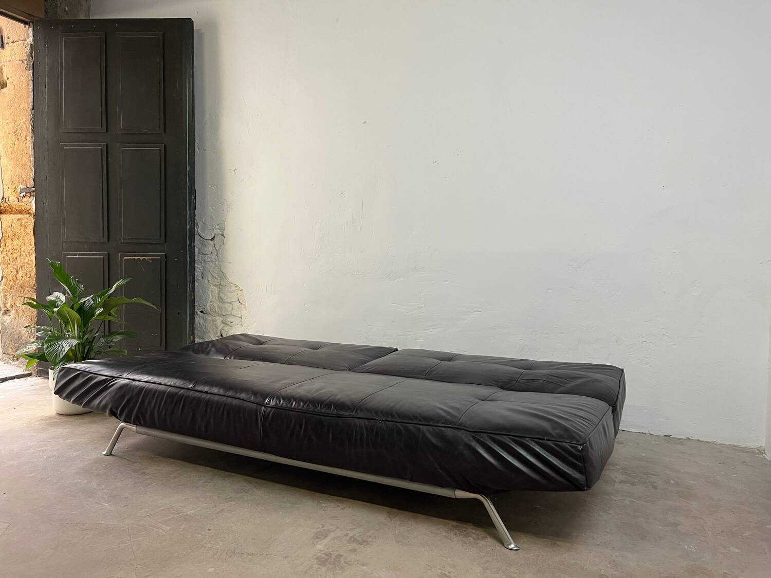 Smala leather sofa, Cinna, Design Pascal Mourgue