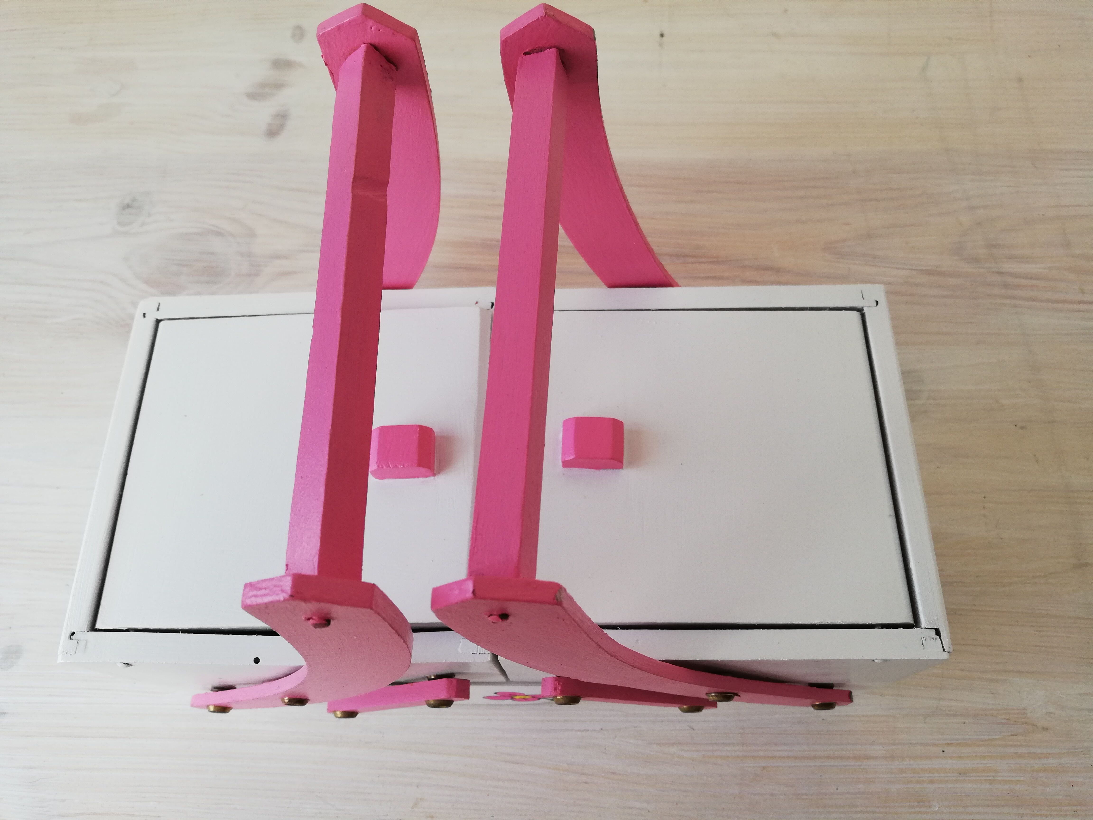 Small redesigned sewing box