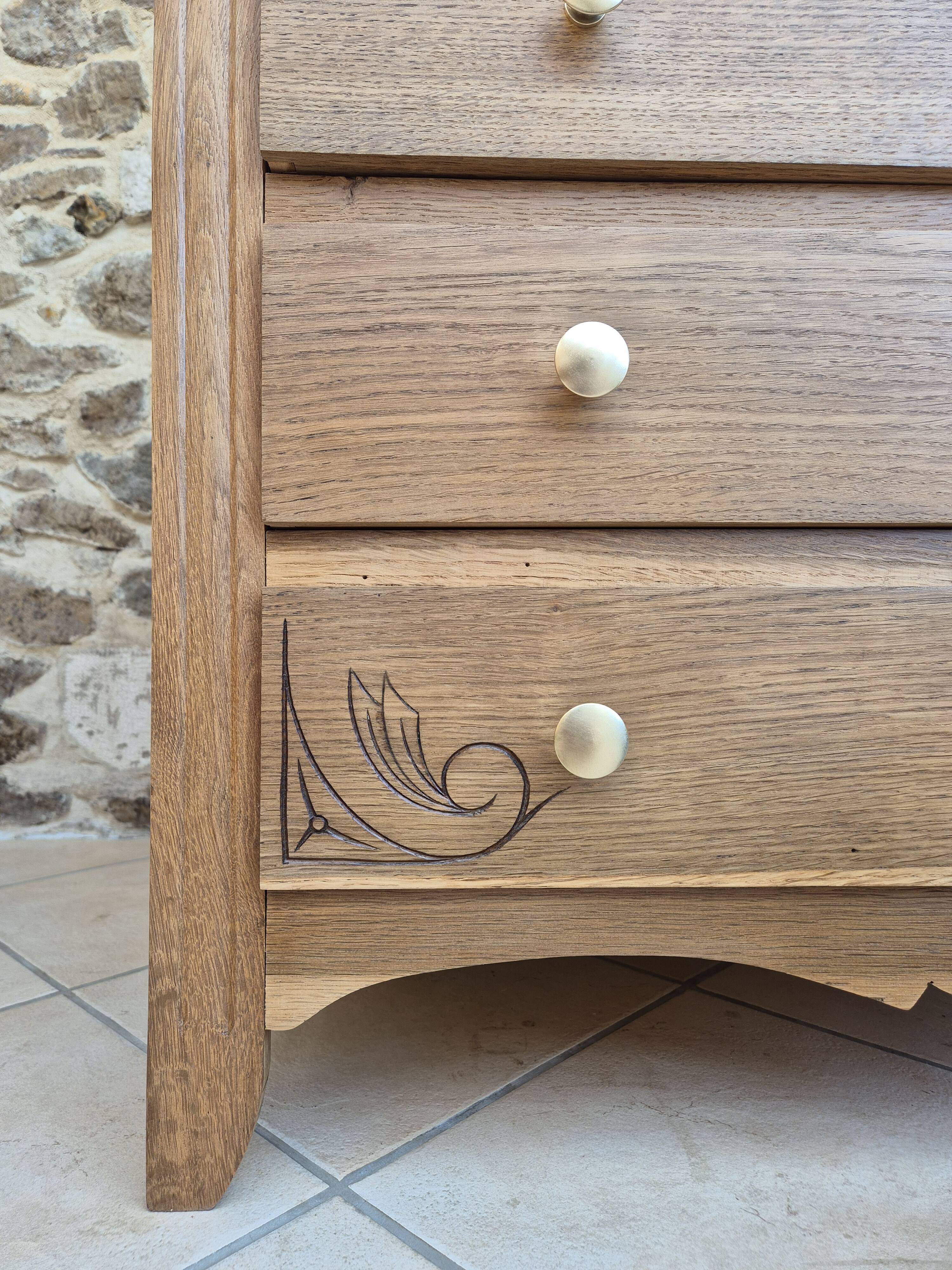 Art Deco chest of drawers