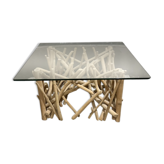 Sculptural coffee table in wood and glass