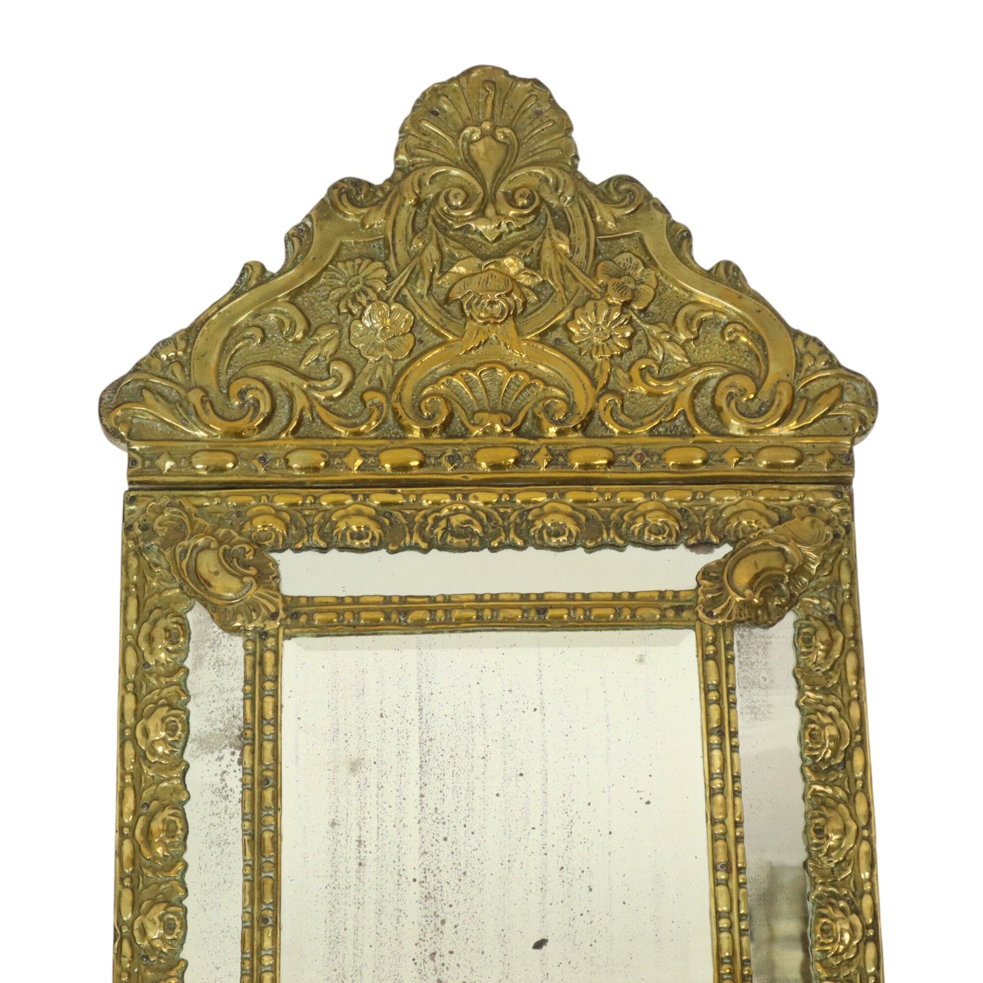Ancien miroir à coussin repoussé facetté France