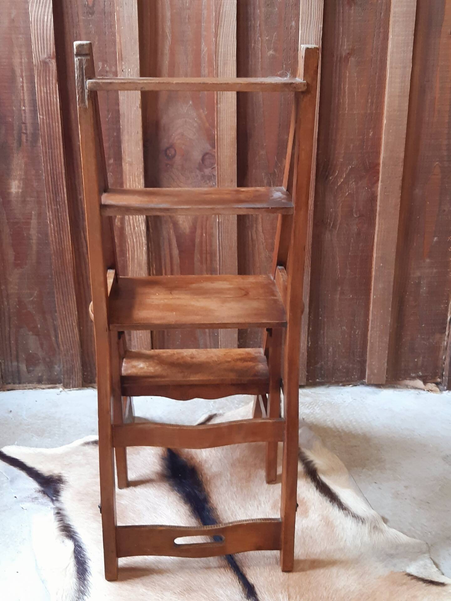 Step stool.