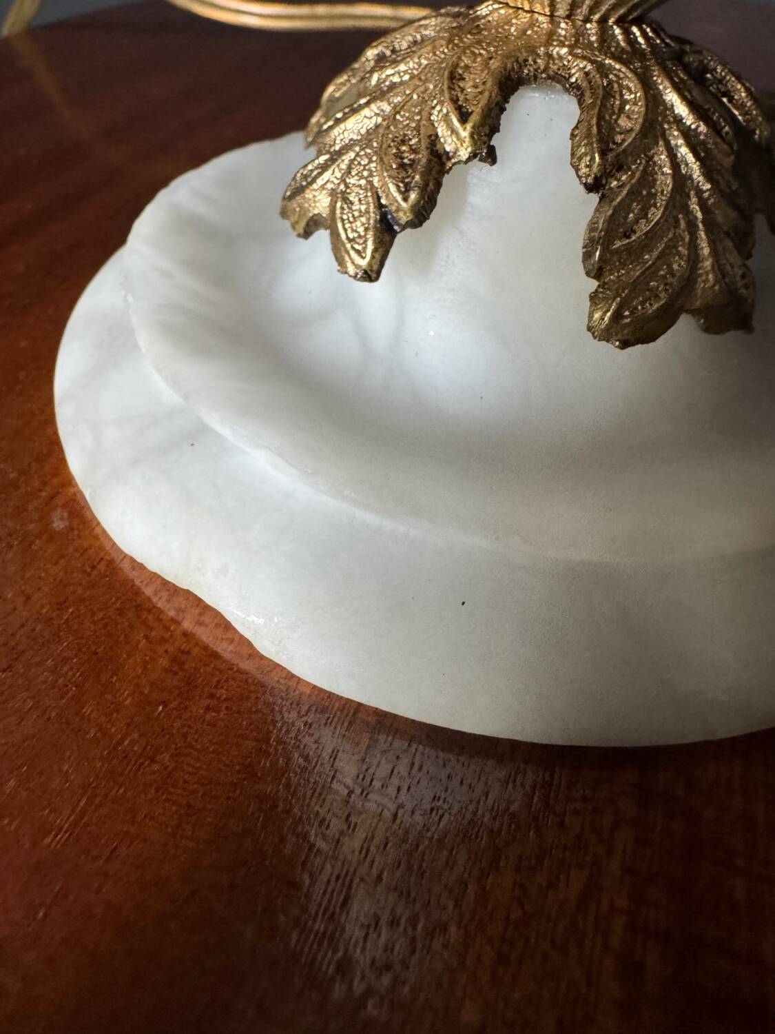 Alabaster column lamp from the 1960s